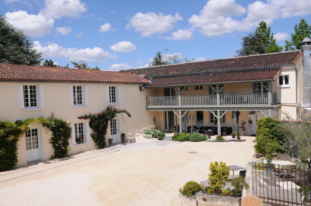 Logis Hotel Restaurant L'Essille Bassac Exteriér fotografie