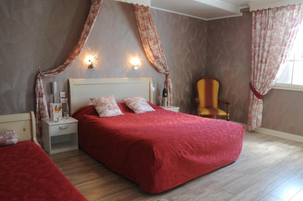 Logis Hotel Restaurant L'Essille Bassac Exteriér fotografie
